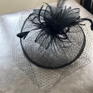 HEADBAND WITH VEIL. Small